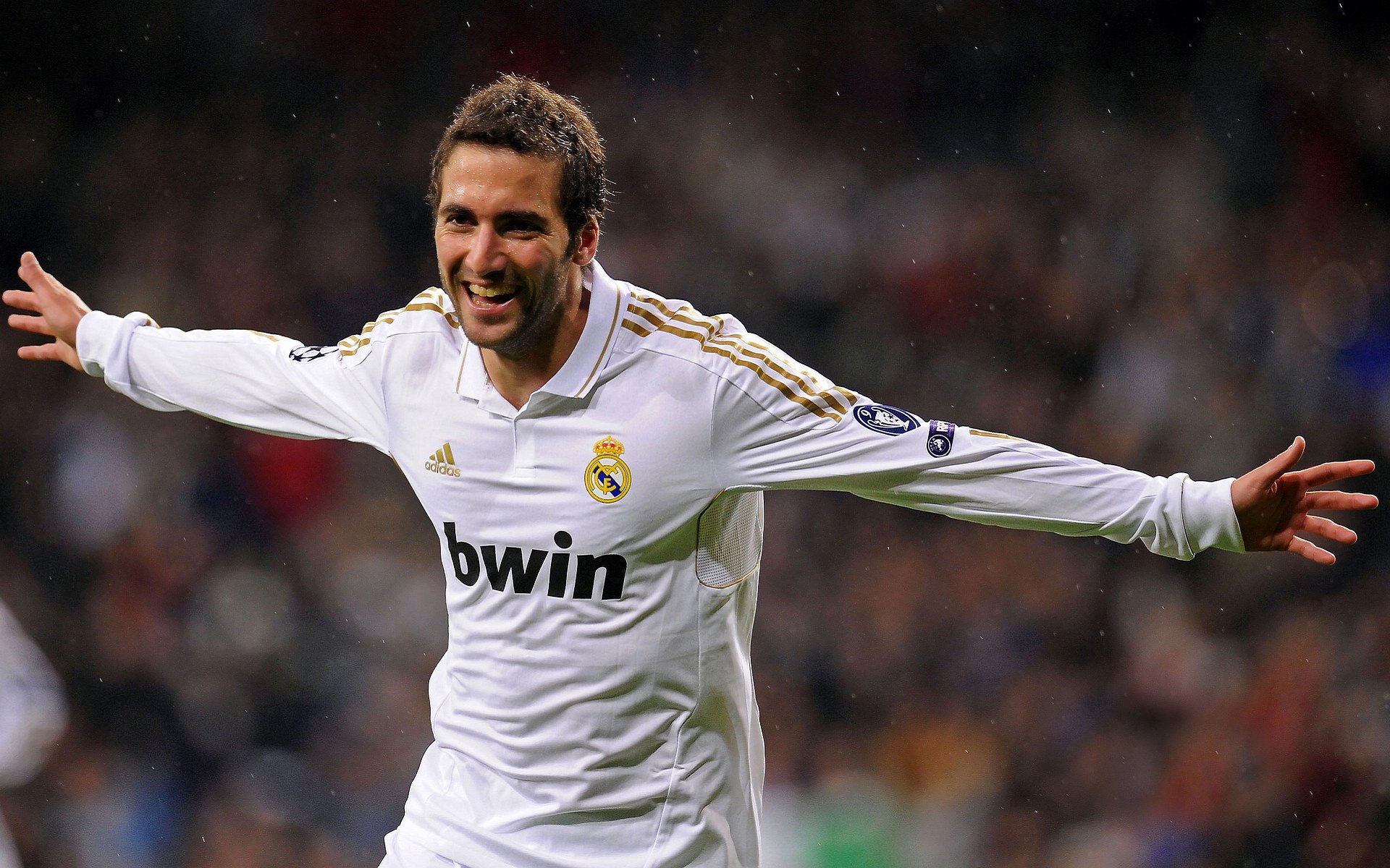 “萨尔·巴赫:南非橄榄球的希望,点燃全队士气”