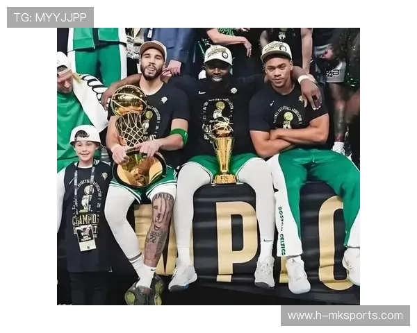 凯尔特人三巨头合砍 85 分，联盟第一稳如泰山